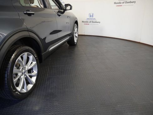 Used 2022 Ford Explorer Platinum w/ Equipment Group 601A AWD/4WD image 4