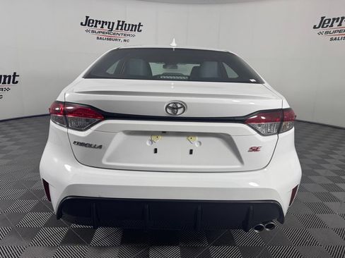 Used 2026 Toyota Corolla SE FWD image 8
