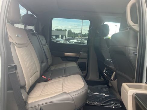 New 2026 Ford F250 Platinum w/ Platinum Plus Package AWD/4WD image 13