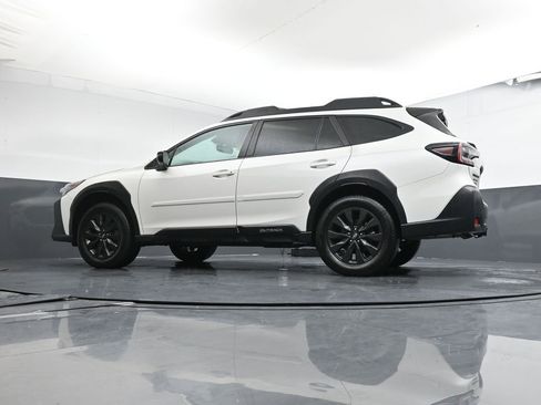 Used 2025 Subaru Outback Onyx Edition XT image 27