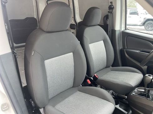 Used 2022 RAM ProMaster City Tradesman image 3