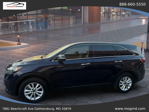 Used 2020 Kia Sorento FWD V6 image 24