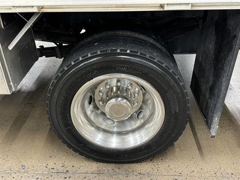 Used 2022 RAM 4500 Tradesman w/ Chrome Appearance Group AWD/4WD image 10
