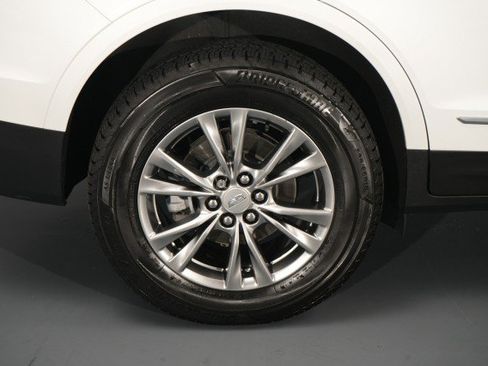 Used 2021 Cadillac XT5 Premium Luxury AWD/4WD image 23