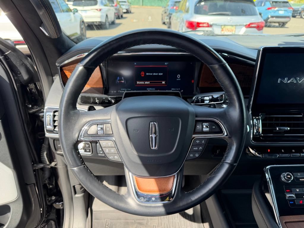 Used 2024 Lincoln Navigator Black Label AWD/4WD image 19