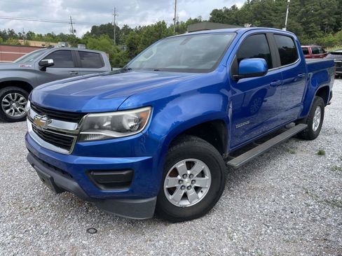 Used 2018 Chevrolet Colorado W/T w/ WT Convenience Package RWD image 3
