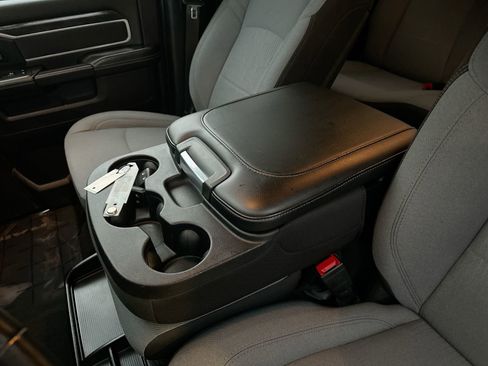 Used 2024 RAM 2500 Big Horn w/ Bed Utility Group image 20