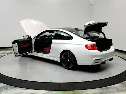 Used 2015 BMW M4 Coupe RWD image 12