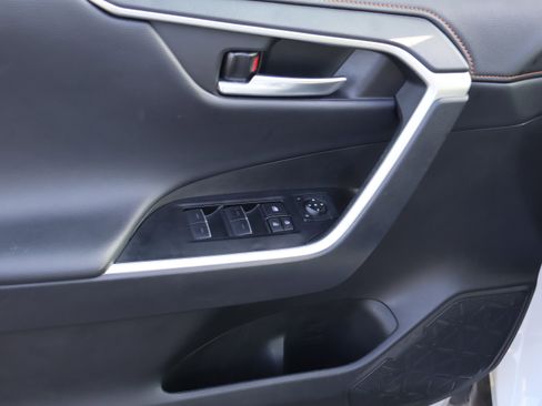 Used 2024 Toyota RAV4 Adventure image 23