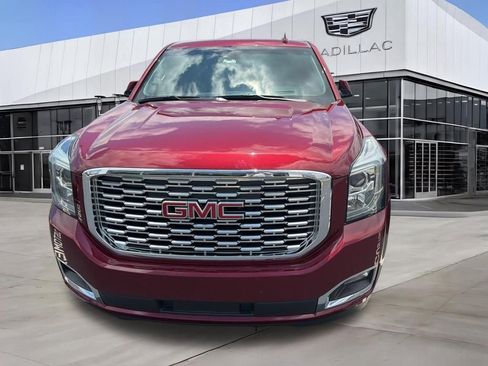 Used 2019 GMC Yukon XL Denali w/ Denali Ultimate Package AWD/4WD image 6