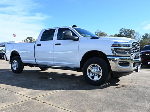 New 2026 RAM 2500 Tradesman w/ Chrome Appearance Group image 5