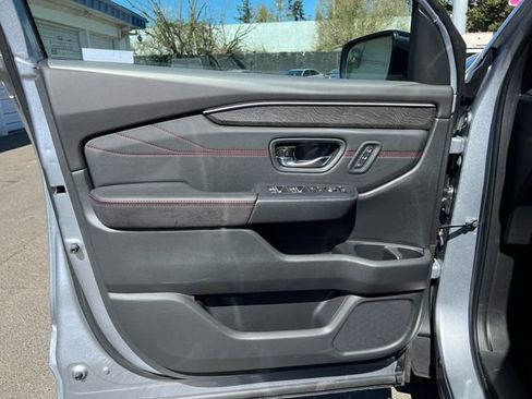 New 2026 Honda Pilot Black Edition image 17