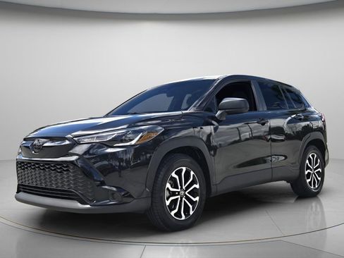 Used 2024 Toyota Corolla Cross S image 9