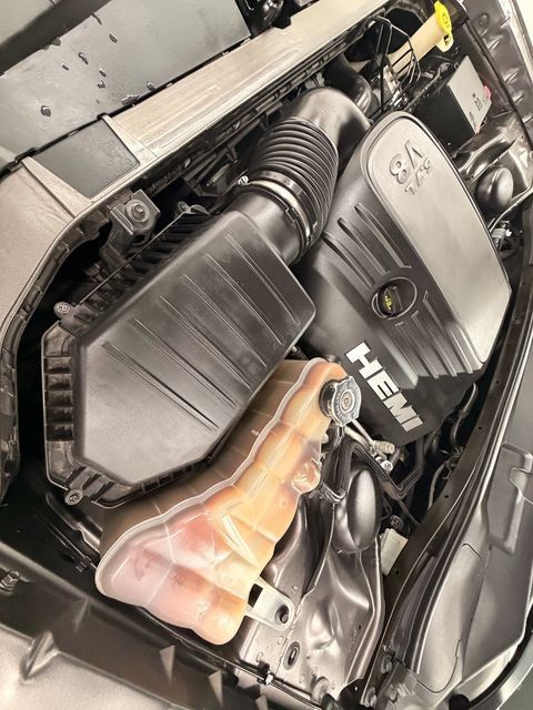 Used 2020 Dodge Challenger R/T RWD image 11
