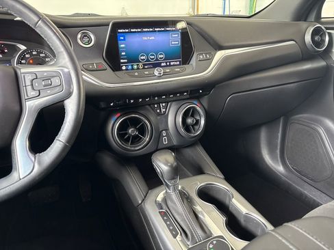 Used 2020 Chevrolet Blazer LT image 25