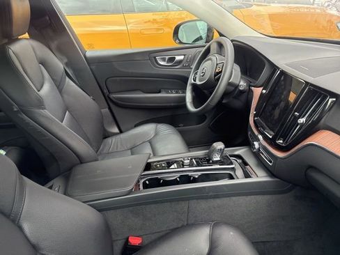 Used 2024 Volvo XC60 T8 Plus w/ Protection Package Premier image 2