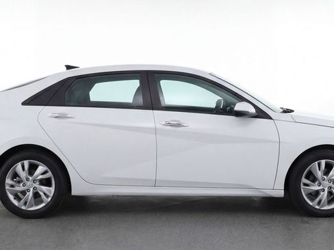 Used 2025 Buick Encore GX Preferred image 11