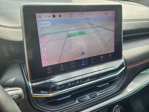 Used 2022 Jeep Compass Trailhawk w/ Trailhawk Elite Group image 16