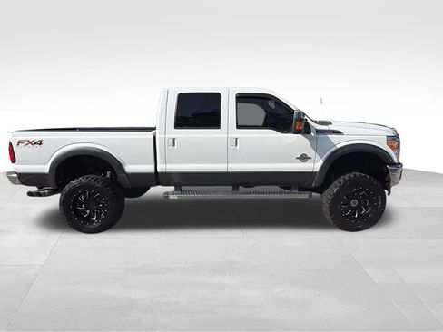 Used 2015 Ford F250 Lariat w/ Lariat Ultimate Package AWD/4WD image 9