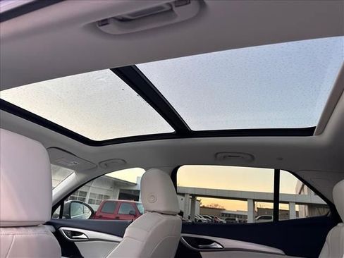 New 2026 Buick Envision Avenir image 24