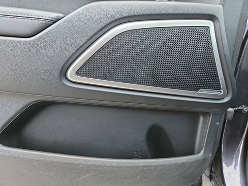 Used 2025 Kia Telluride S image 13