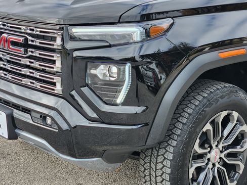 Certified 2026 GMC Canyon Denali image 9