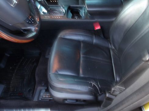 Used 2014 Lincoln MKS image 20