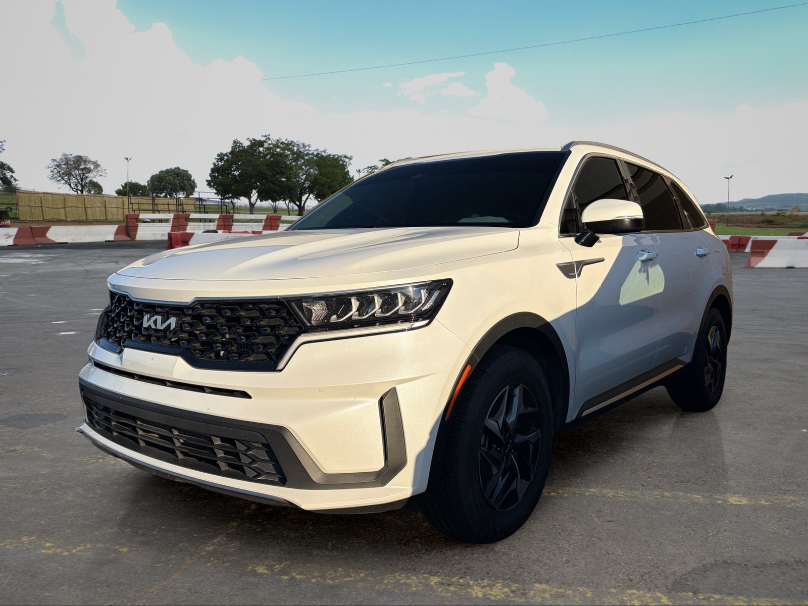 Certified 2022 Kia Sorento S FWD image 5