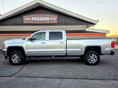 Used 2015 GMC Sierra 3500 SLT w/ Duramax Plus Package image 2