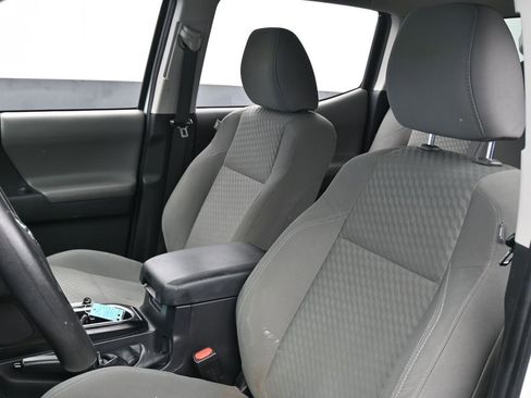Used 2022 Toyota Tacoma 2WD Double Cab image 29