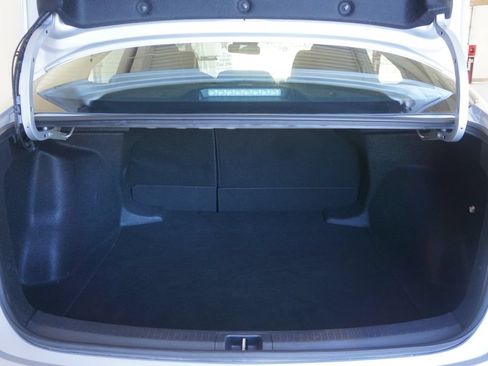 Used 2024 Toyota Corolla LE FWD image 15