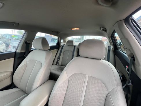 Used 2016 Kia Optima LX w/ Technology Package FWD image 17