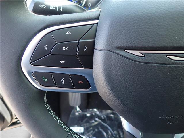 New 2027 Chrysler Pacifica Select w/ Family Tech Group AWD/4WD image 17