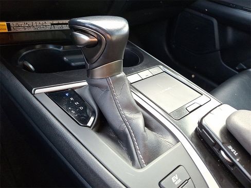 Used 2021 Lexus UX 250h w/ Premium Package image 16