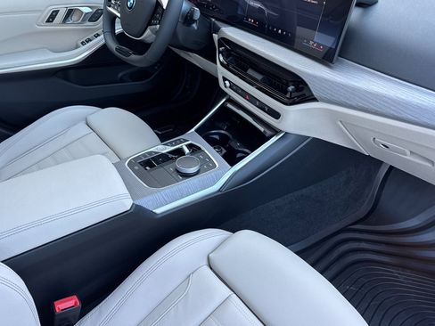 Used 2026 BMW 330i Sedan RWD image 28