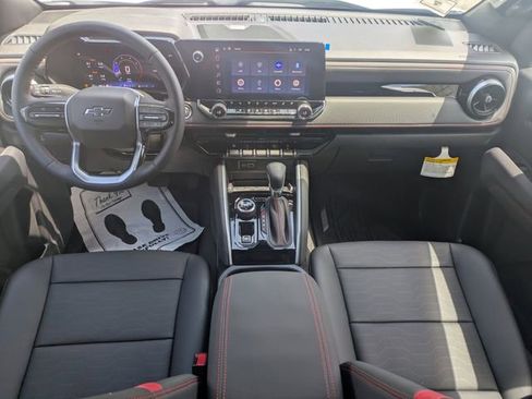 New 2025 Chevrolet Colorado Z71 w/ Technology Package AWD/4WD image 15