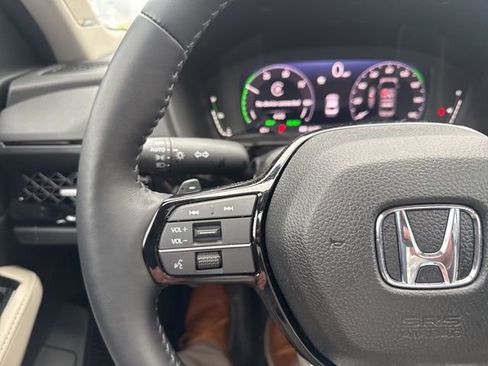 Used 2025 Honda Accord Touring image 26