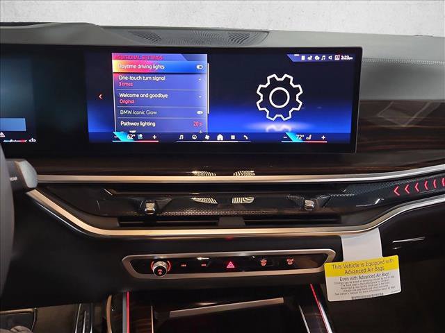 Used 2027 BMW X7 xDrive40i w/ M Sport Package AWD/4WD image 12