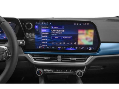 Used 2025 Chevrolet Equinox EV LT w/ Convenience Package FWD image 12