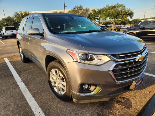 Used 2020 Chevrolet Traverse LT FWD image 1