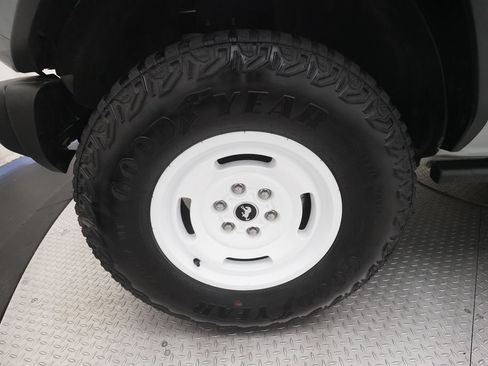 Used 2023 Ford Bronco Heritage Edition AWD/4WD image 26