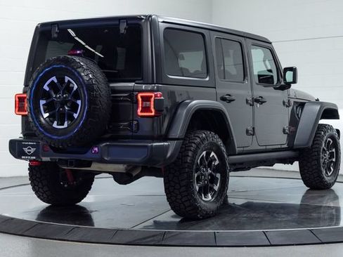 Used 2025 Jeep Wrangler Unlimited Rubicon AWD/4WD image 10
