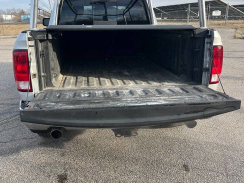Used 2015 RAM 1500 Big Horn image 4