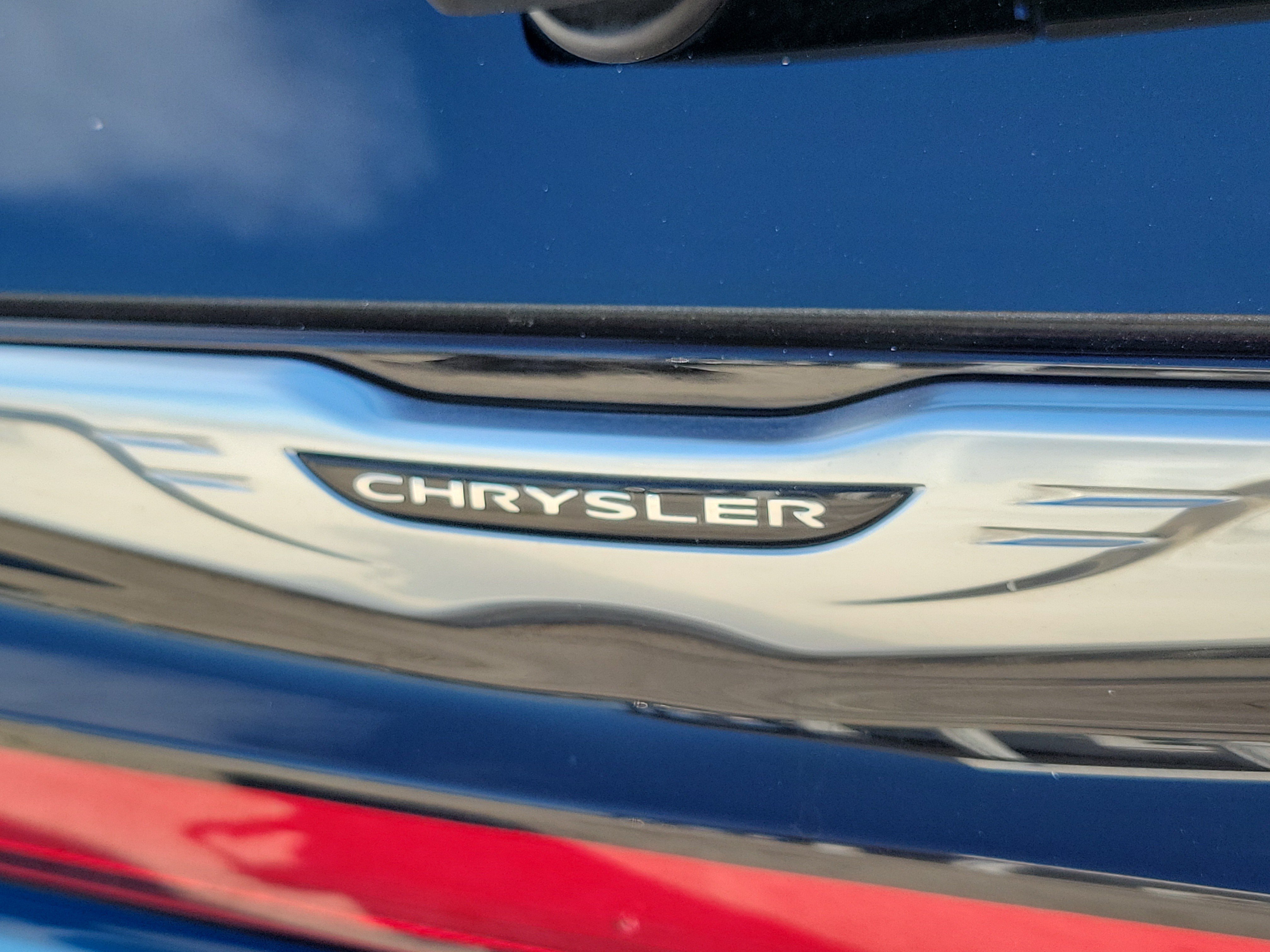 Used 2026 Chrysler Pacifica Select FWD image 6