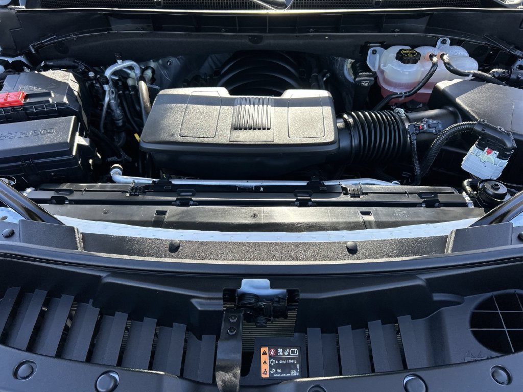 Used 2026 GMC Yukon Denali w/ LPO, Floor Liner Package AWD/4WD image 30