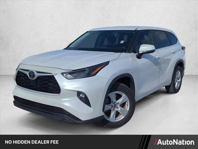 Certified 2024 Toyota Highlander LE
