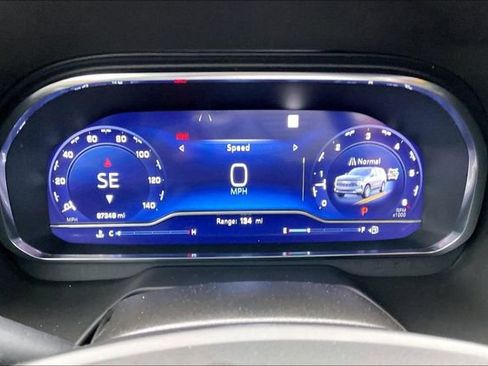 Used 2022 Chevrolet Suburban RST w/ Luxury Package image 10