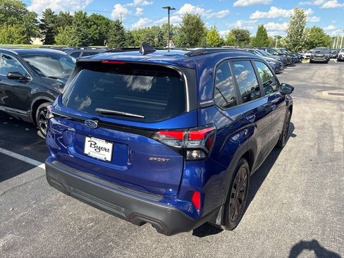 Used 2026 Subaru Forester Premium AWD/4WD image 2