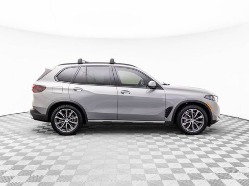 Certified 2025 BMW X5 xDrive40i w/ Parking Assistance Package image 7