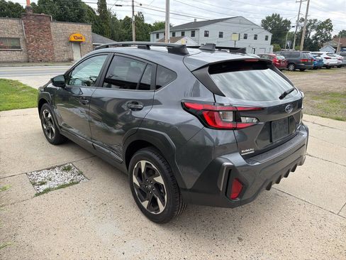 Used 2025 Subaru Crosstrek 2.5i Limited AWD/4WD image 4